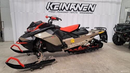 SKI-DOO BACKCOUNTRY 850 XRS 146 VIP -22 240-ÖI